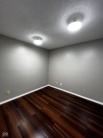 585 Fireside Drive, Greenwood, IN 46143