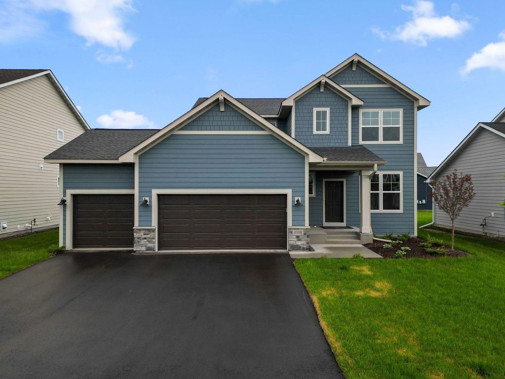 10191 Arrowwood Path, Woodbury, MN 55129
