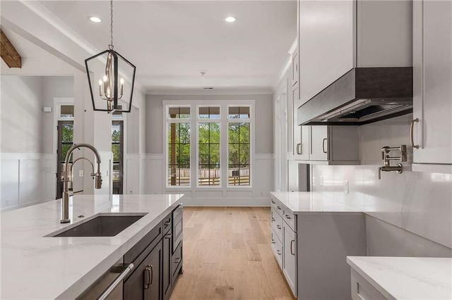 239 Aberdeen Way, Woodstock, GA 30188
