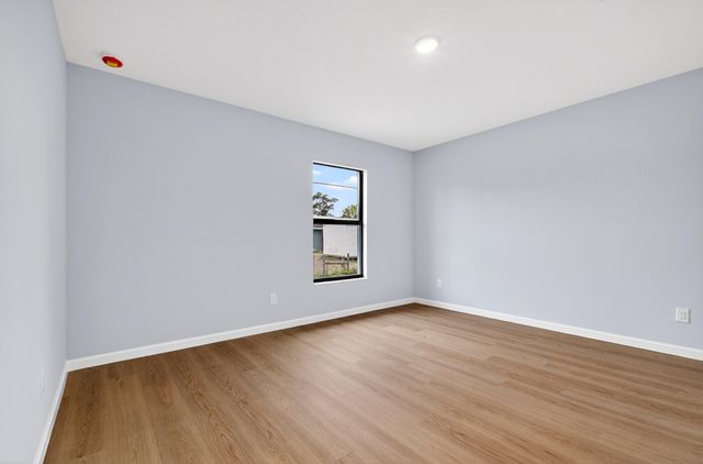 2875 NW 32nd Avenue, Okeechobee, FL 34972