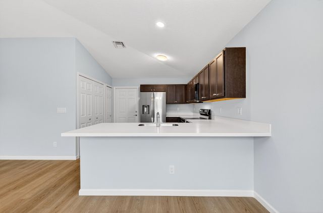 2875 NW 32nd Avenue, Okeechobee, FL 34972