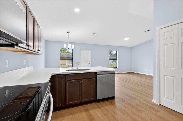 2875 NW 32nd Avenue, Okeechobee, FL 34972