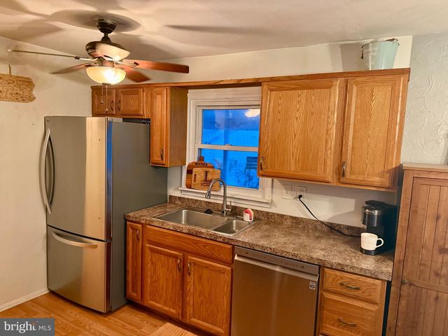 1294 WARWICK RD, Camp Hill, PA 17011