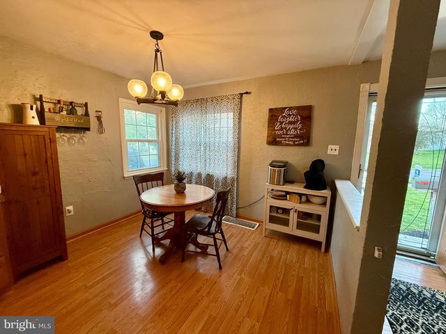 1294 WARWICK RD, Camp Hill, PA 17011