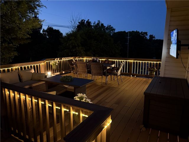 1871 Pioneer Dr, Franklin Park, PA 15143