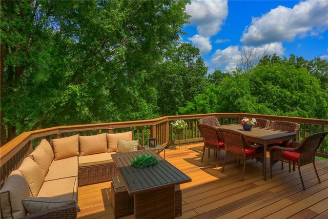 1871 Pioneer Dr, Franklin Park, PA 15143