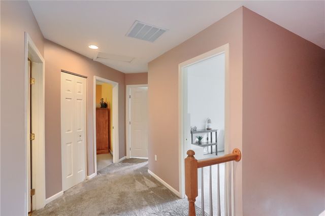 1871 Pioneer Dr, Franklin Park, PA 15143
