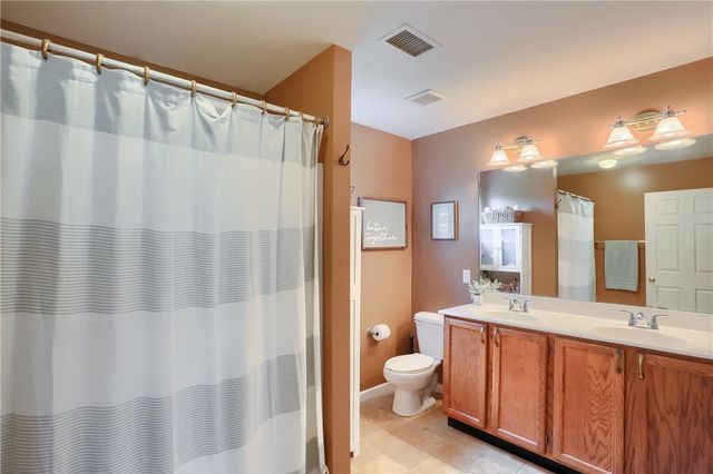 1871 Pioneer Dr, Franklin Park, PA 15143