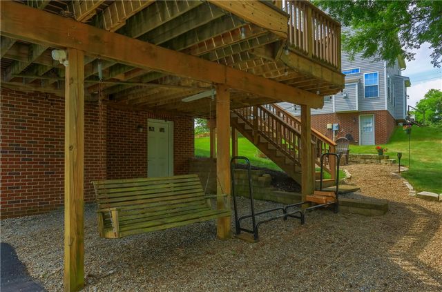 1871 Pioneer Dr, Franklin Park, PA 15143
