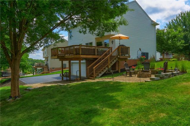 1871 Pioneer Dr, Franklin Park, PA 15143
