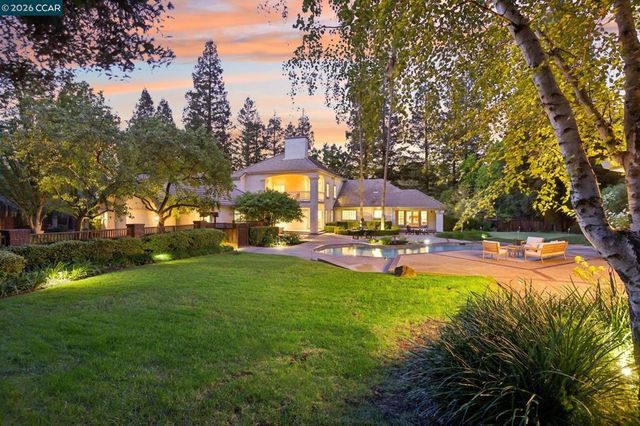 31 Tierra Verde Ct, Walnut Creek, CA 94598