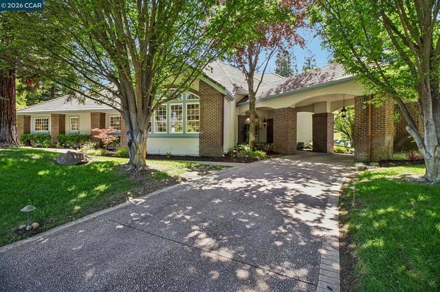 31 Tierra Verde Ct, Walnut Creek, CA 94598