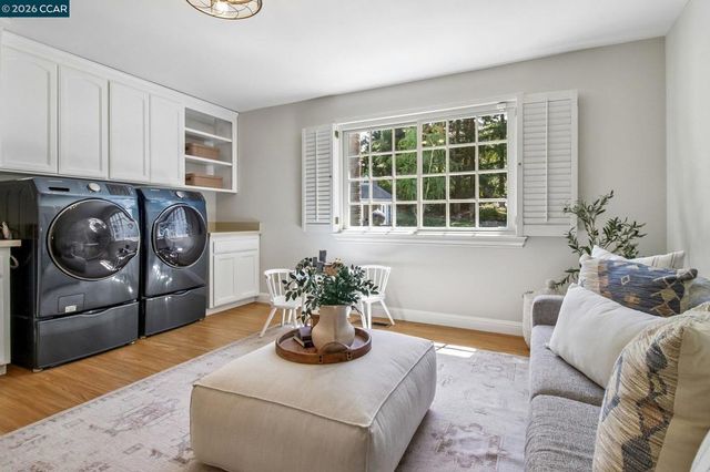 31 Tierra Verde Ct, Walnut Creek, CA 94598