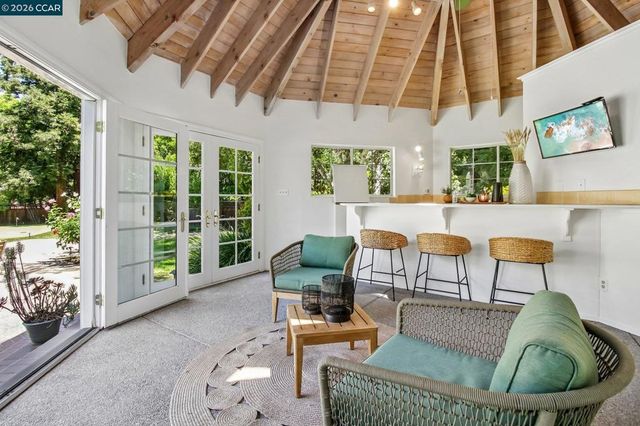31 Tierra Verde Ct, Walnut Creek, CA 94598