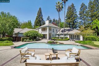 31 Tierra Verde Ct, Walnut Creek, CA 94598