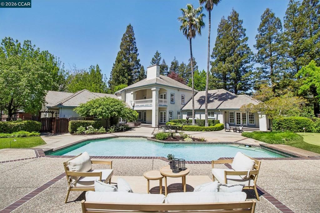 31 Tierra Verde Ct, Walnut Creek, CA 94598