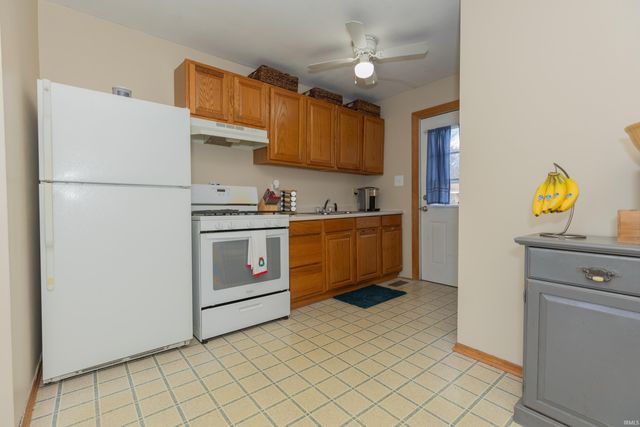 1751 S Parker Drive, Evansville, IN 47714