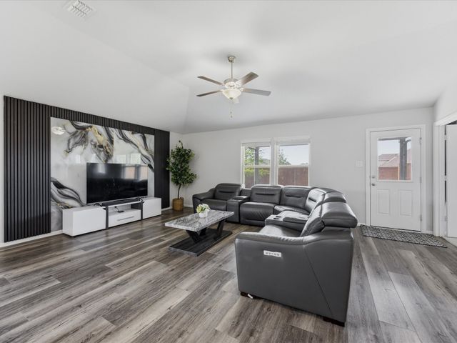 6000 Sutton Fields Trail, Celina, TX 76227