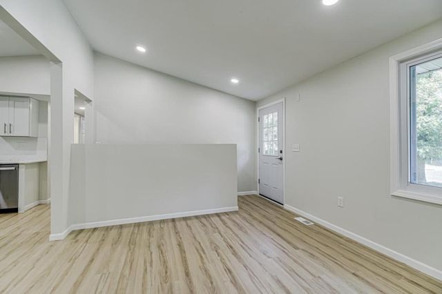 835 Niagara Lane N, Plymouth, MN 55447