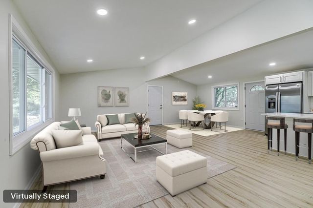 835 Niagara Lane N, Plymouth, MN 55447