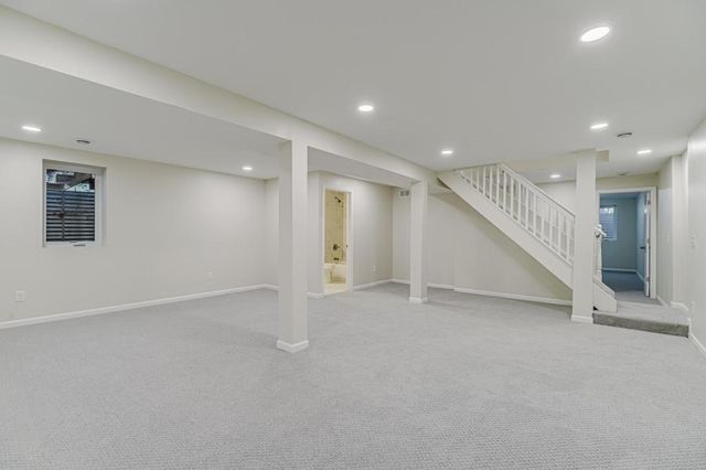 835 Niagara Lane N, Plymouth, MN 55447