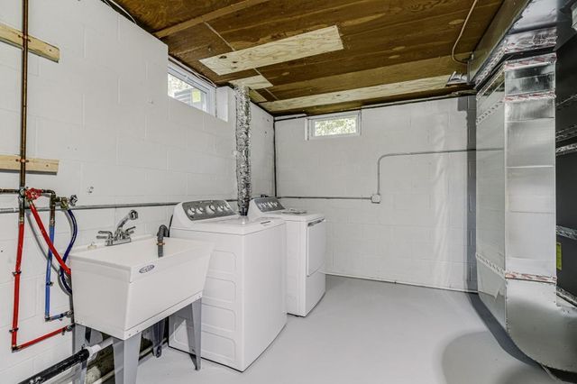 835 Niagara Lane N, Plymouth, MN 55447