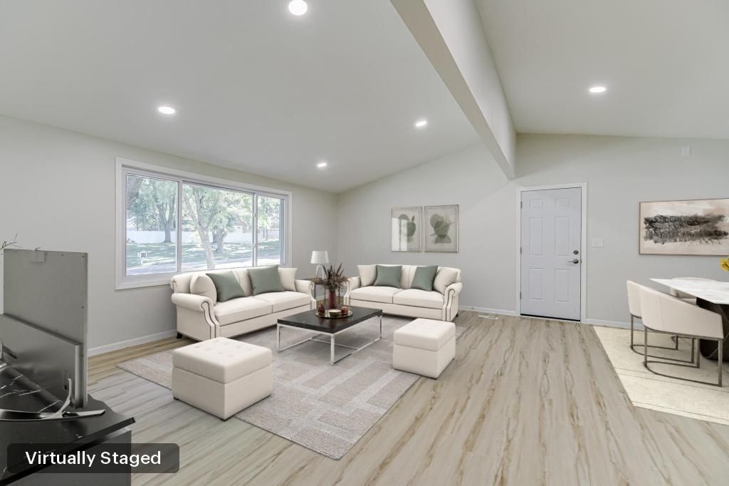 835 Niagara Lane N, Plymouth, MN 55447