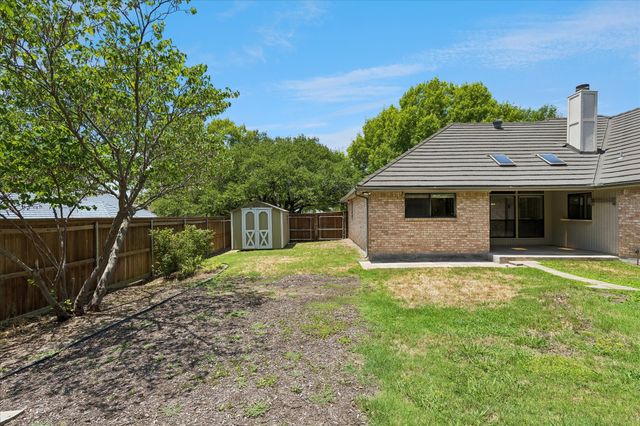 8620 Crosswind Drive, Fort Worth, TX 76179
