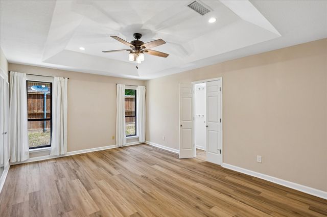 8620 Crosswind Drive, Fort Worth, TX 76179
