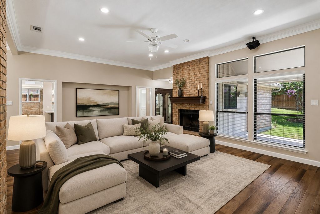 8620 Crosswind Drive, Fort Worth, TX 76179