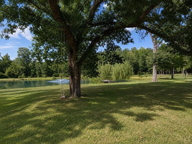 903 S Houston Avenue, Livingston, TX 77351