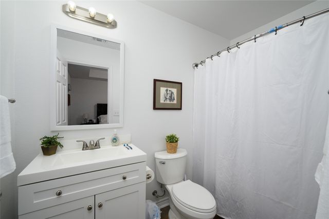 928 W Chase Street, Denison, TX 75020