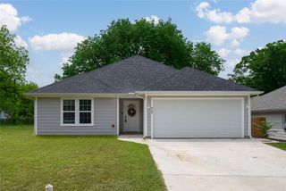 928 W Chase Street, Denison, TX 75020