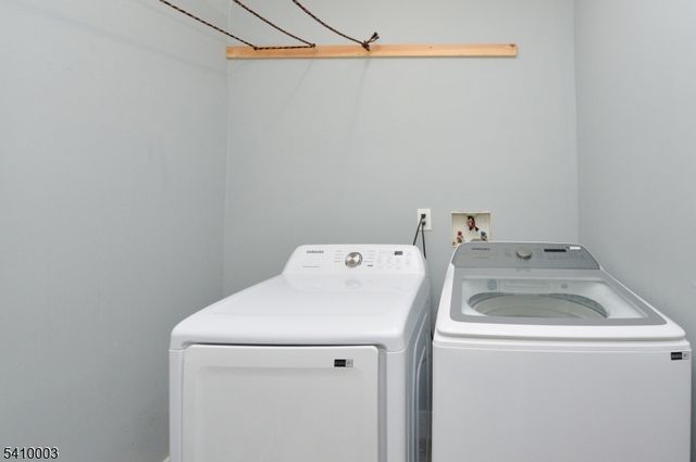 135 Scheerer Ave, Newark City, NJ 07112