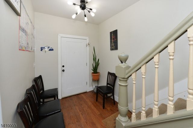 135 Scheerer Ave, Newark City, NJ 07112