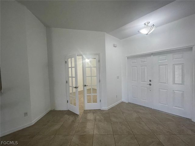 2842 NW 5th AVE, Cape Coral, FL 33993