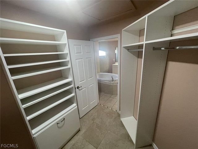 2842 NW 5th AVE, Cape Coral, FL 33993