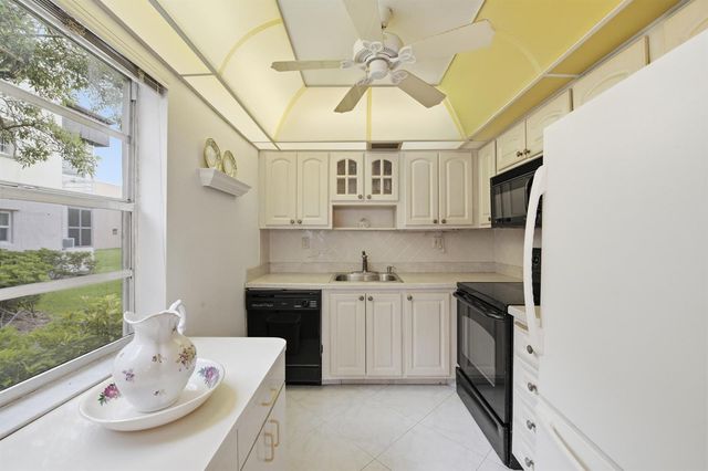 441 Burgundy J 441, Delray Beach, FL 33484