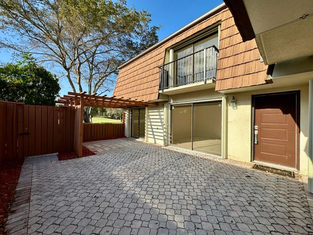9148 SW 23rd Street A, Davie, FL 33324