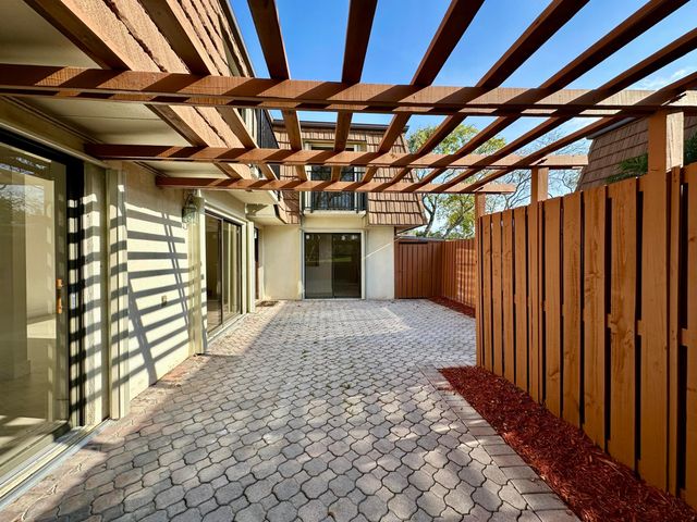 9148 SW 23rd Street A, Davie, FL 33324