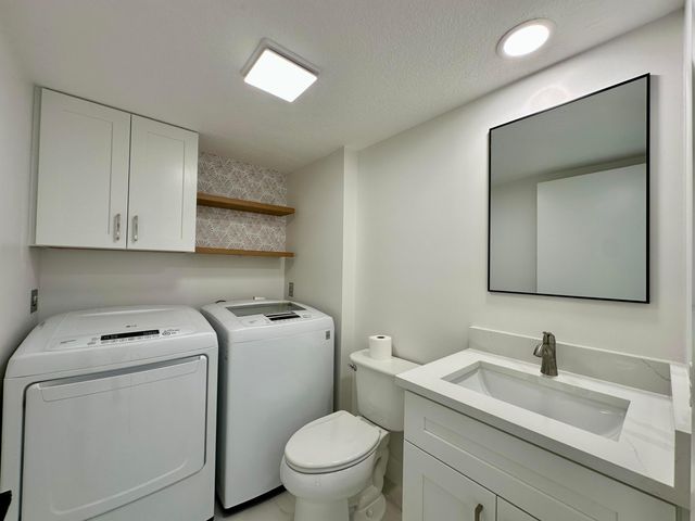 9148 SW 23rd Street A, Davie, FL 33324