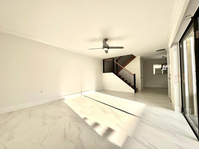 9148 SW 23rd Street A, Davie, FL 33324
