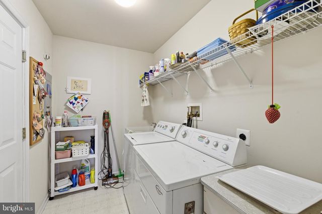 111 GRANDVIEW DR, Warminster, PA 18974