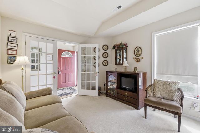 111 GRANDVIEW DR, Warminster, PA 18974