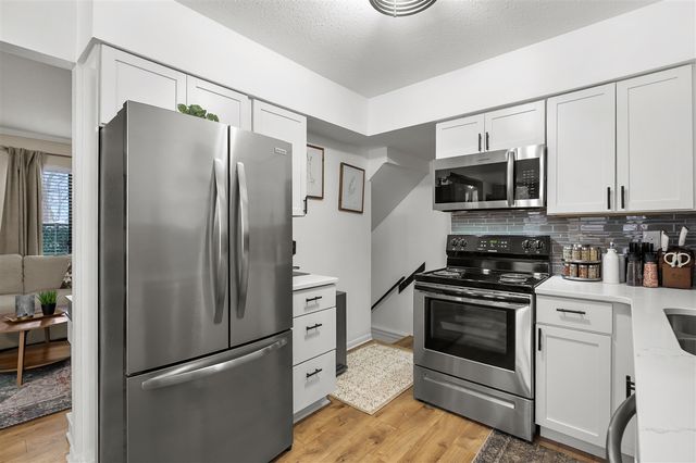 3519 Oak Tree Drive, Kalamazoo, MI 49048