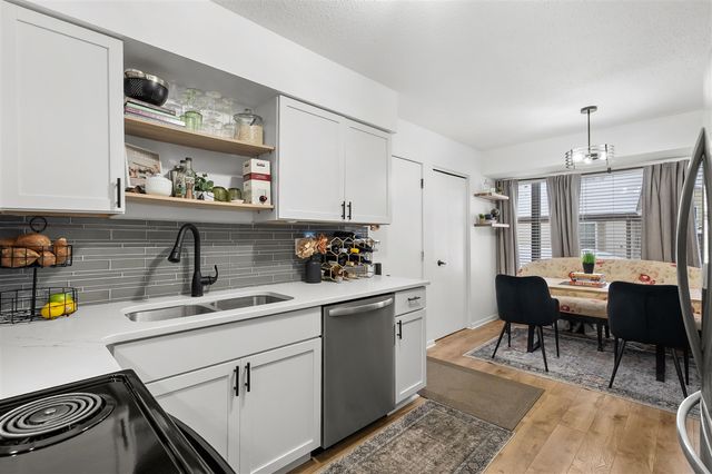 3519 Oak Tree Drive, Kalamazoo, MI 49048