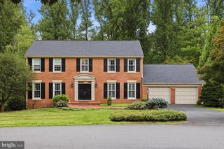 7715 CROSSOVER DR, Mclean, VA 22102