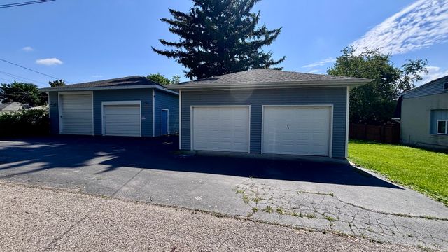 1305 NICHOLSON Street, Joliet, IL 60435