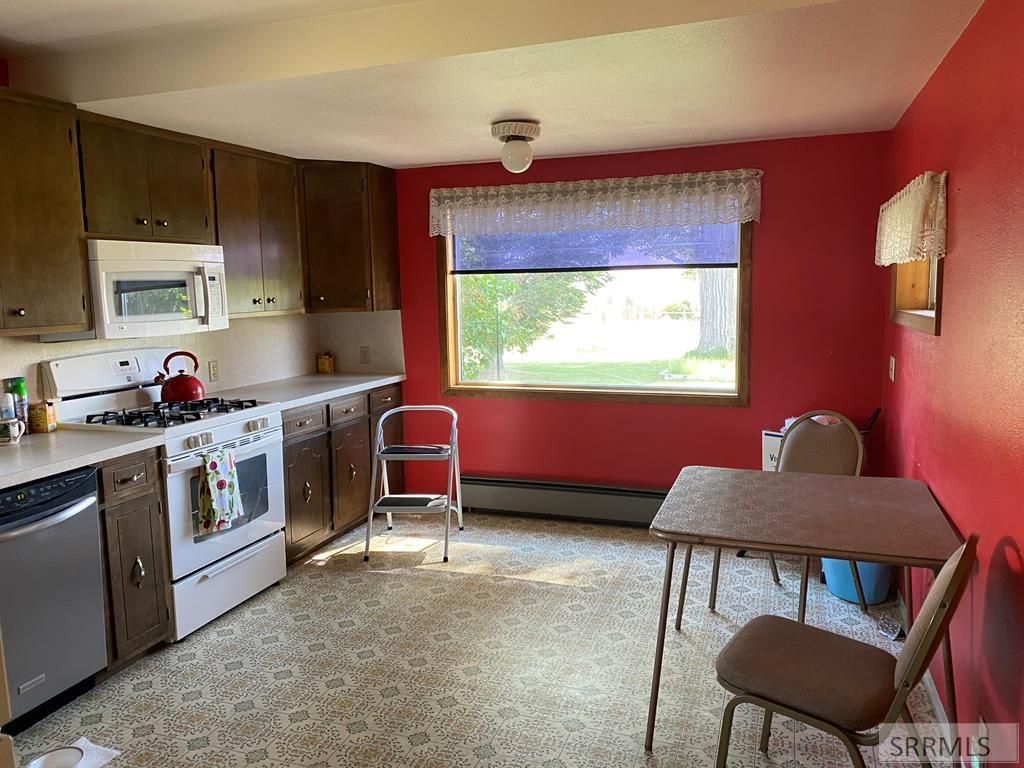 Image 20 of property listing at 2651 Challis Creek Road, Challis, ID 83226