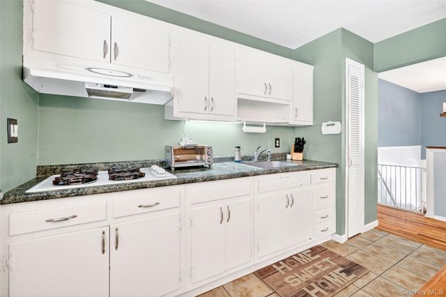 125 Cedar Flats Road, Stony Point, NY 10980